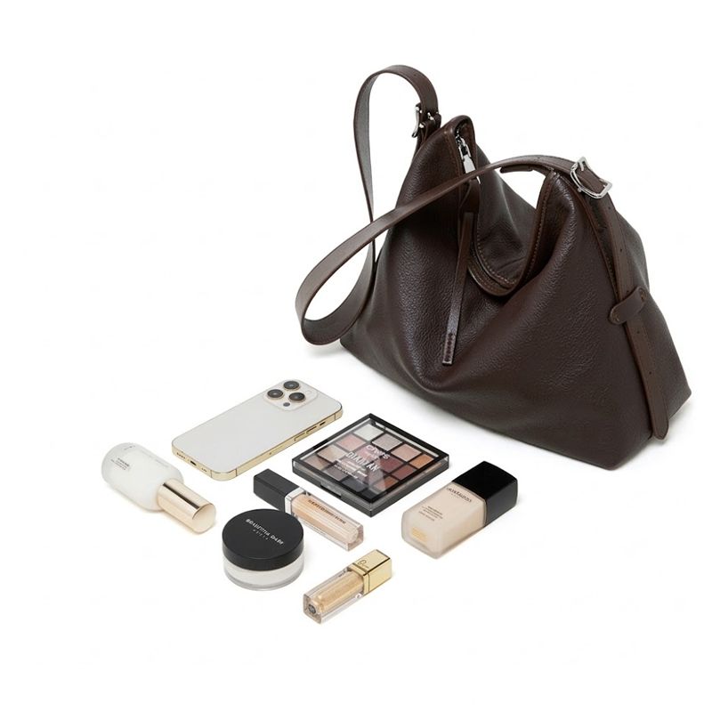 THE RELAXED ARCH HOBO