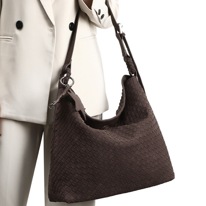 THE FLAP VOLUME TOTE