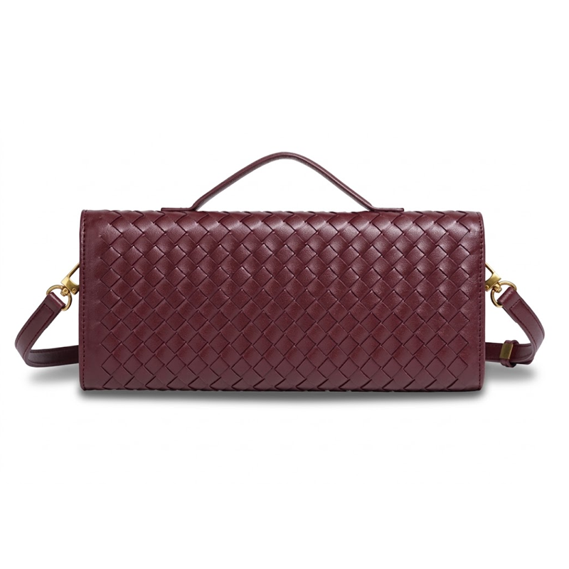 THE KNOT FLAP CLUTCH
