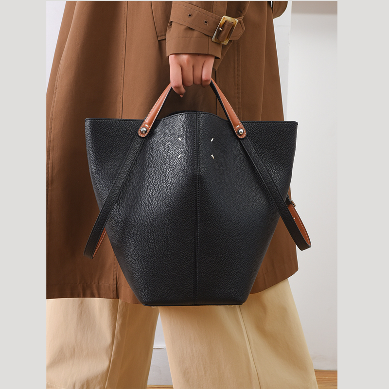 THE DECONSTRUCTED ORIGAMI TOTE