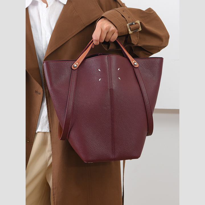 THE DECONSTRUCTED ORIGAMI TOTE