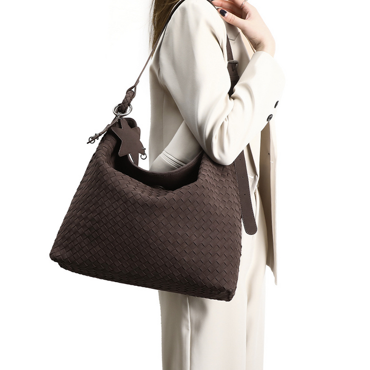 THE FLAP VOLUME TOTE