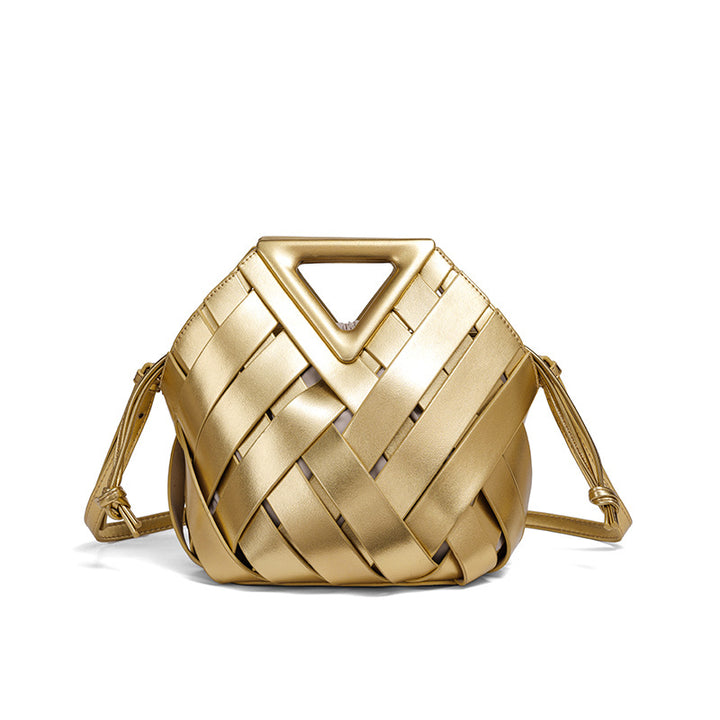 THE V-CUT CLUTCH