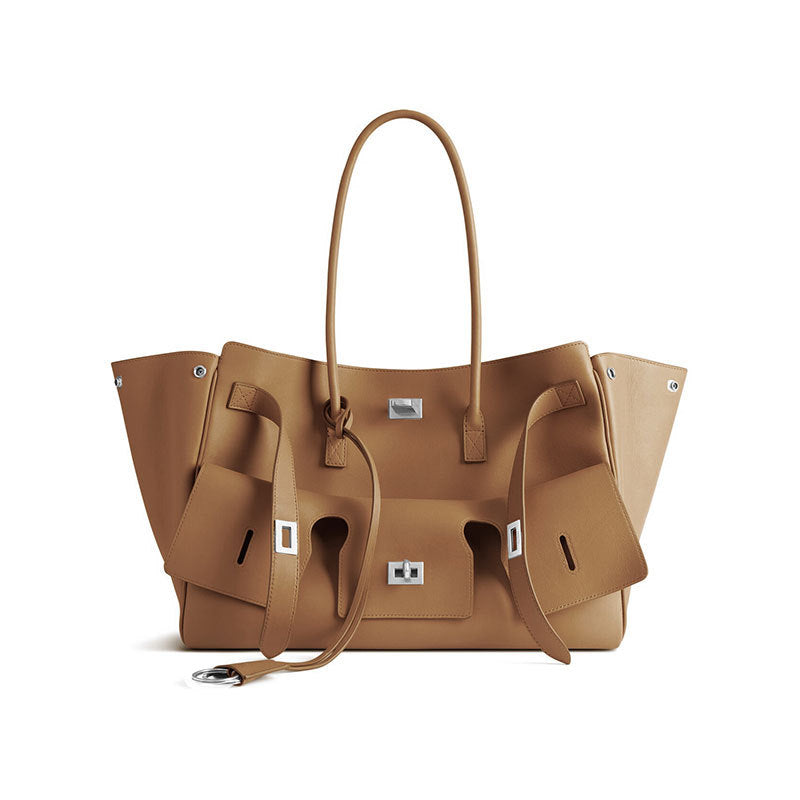 THE MULTI-POCKET DECONSTRUCTED TOTE