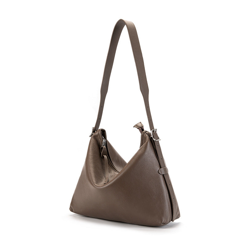 THE RELAXED ARCH HOBO