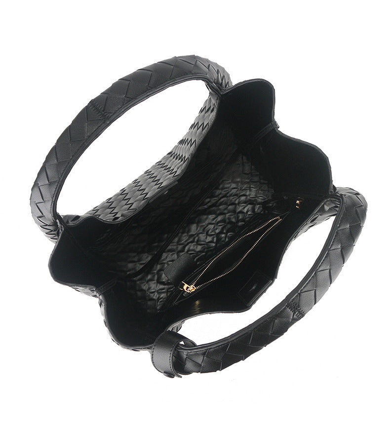 THE REFINED CRESCENT HOBO