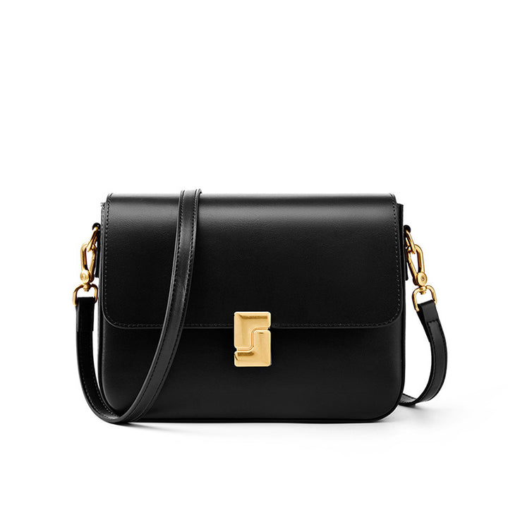 THE DUAL-STRAP VERSATILE FLAP BAG