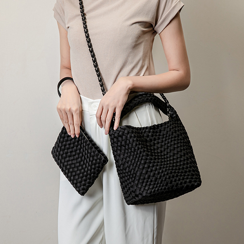 THE SATIN BLOCK VOLUME TOTE