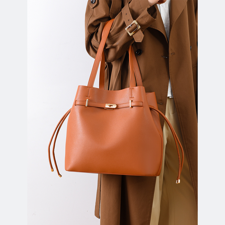 THE BELTED DRAWSTRING SHOPPER