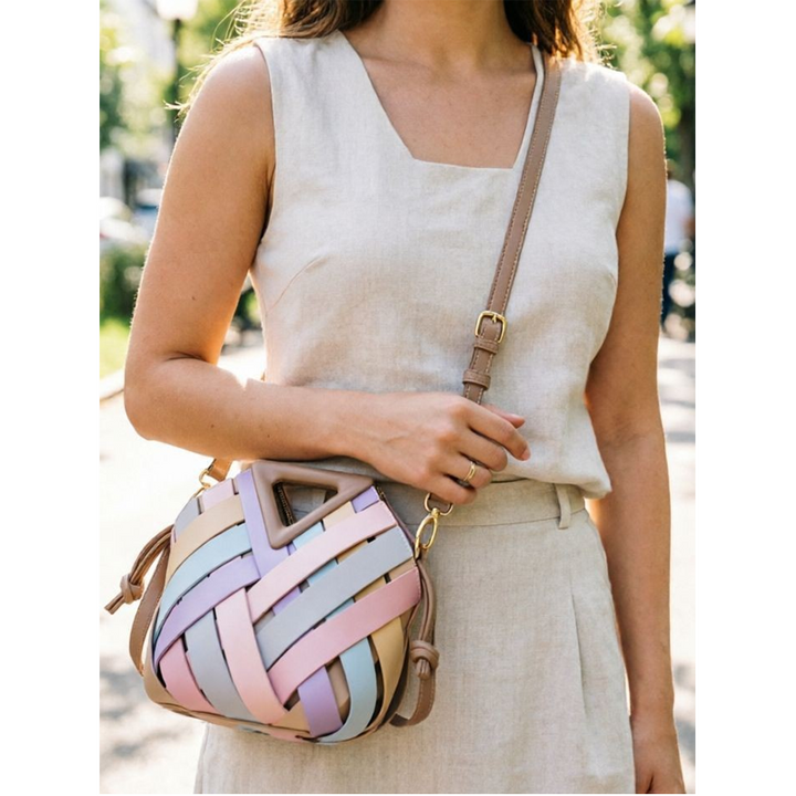 THE V-CUT CLUTCH