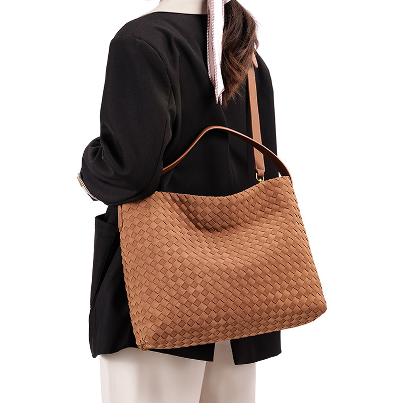 THE SOFT FOLD HOBO