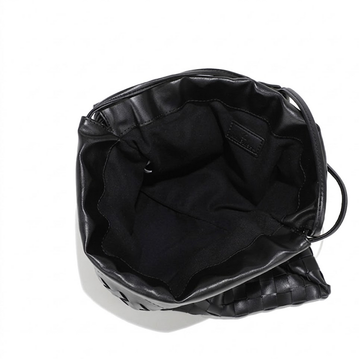 THE DRAWSTRING POUCH