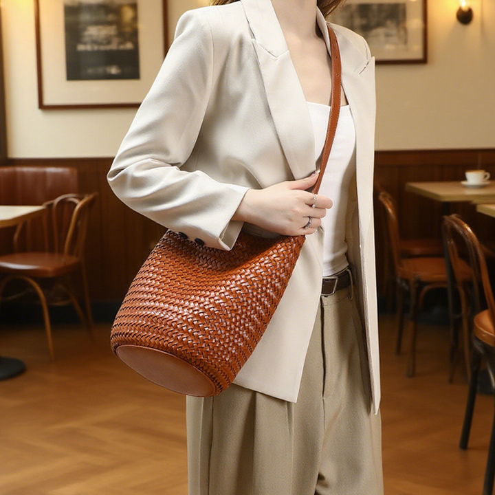 THE SLOUCHY BUCKET