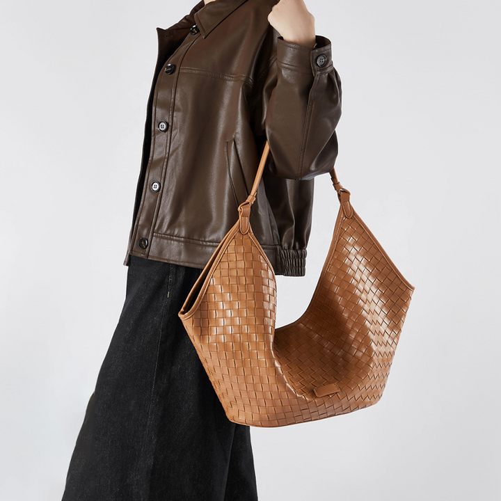 THE ARCHITECTURAL TOTE
