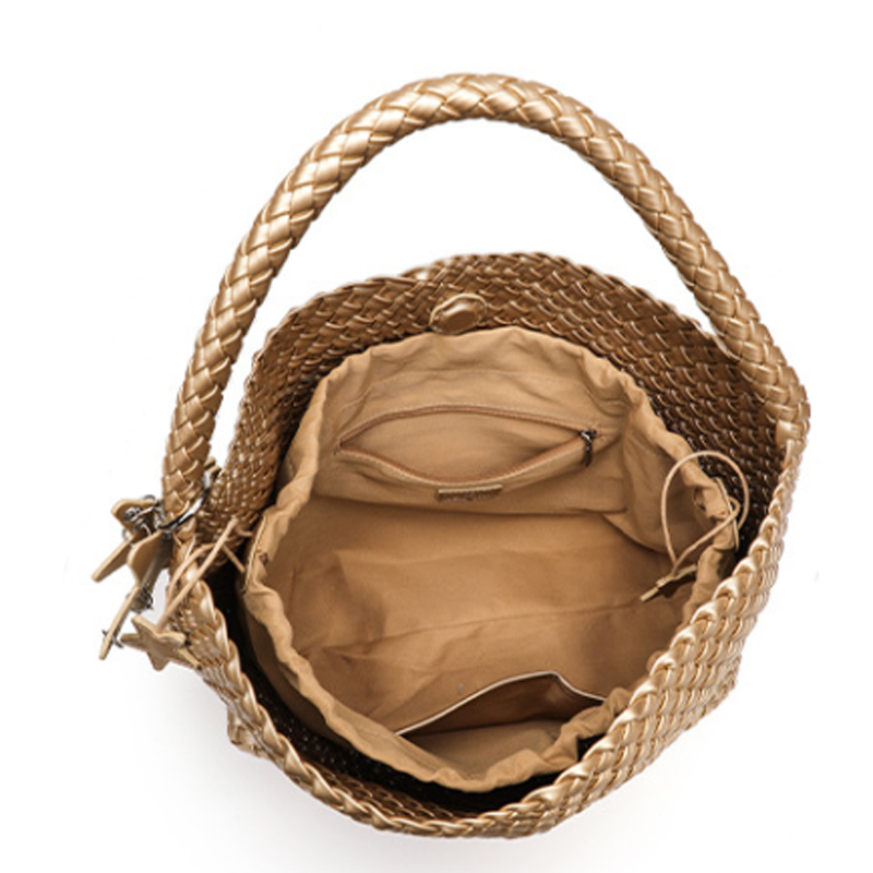 THE STAR VOLUME TOTE