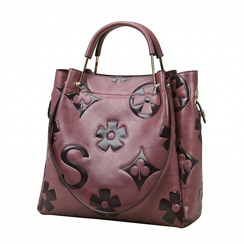 THE LUXE MONOGRAM EMBOSSED TOTE SET