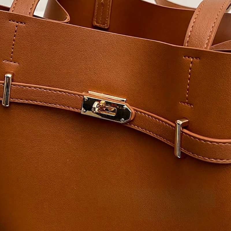 THE BELTED DRAWSTRING SHOPPER