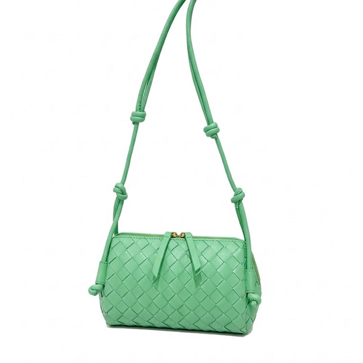 THE KNOT BARREL BAG