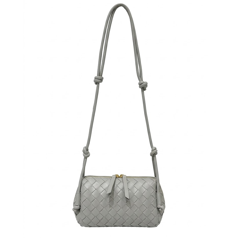 THE KNOT BARREL BAG