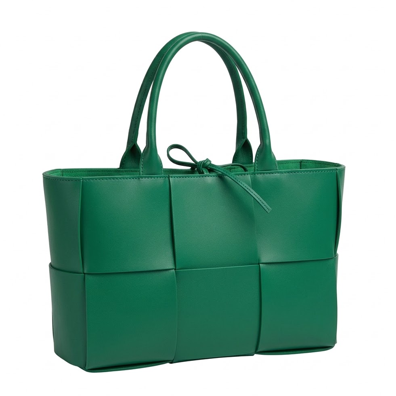 THE SQUARE TOTE