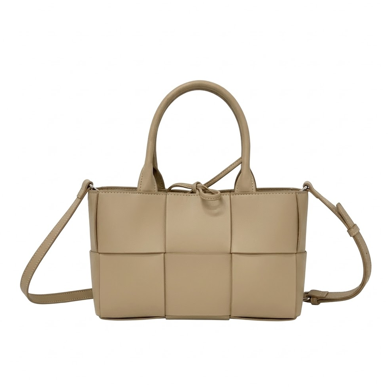 THE SQUARE TOTE
