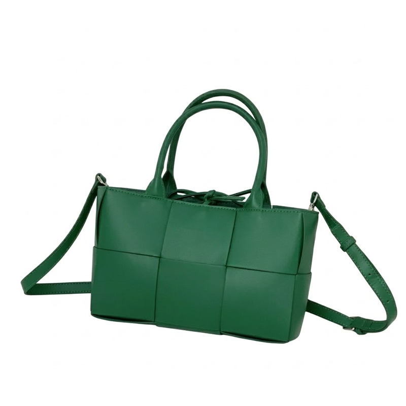 THE SQUARE TOTE