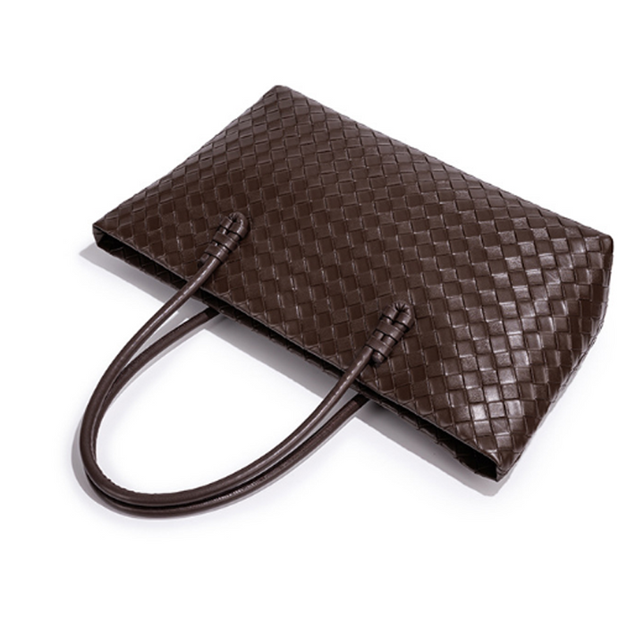 THE ESSENTIAL ZIP TOTE