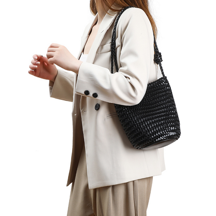 THE KNOT SLOUCHY BUCKET