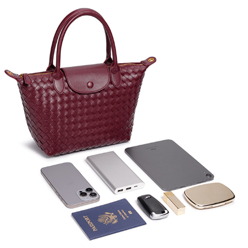 THE FLAP TOTE