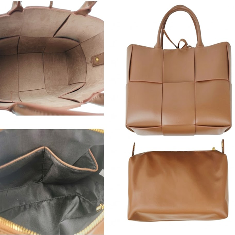 THE SQUARE TOTE