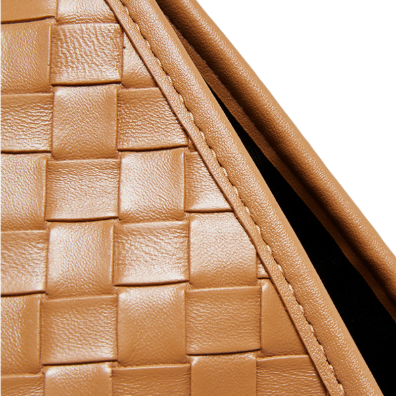 THE ARCHITECTURAL TOTE