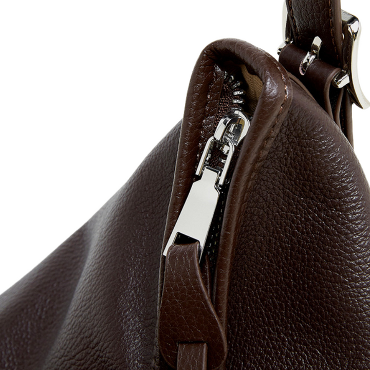 THE RELAXED ARCH HOBO
