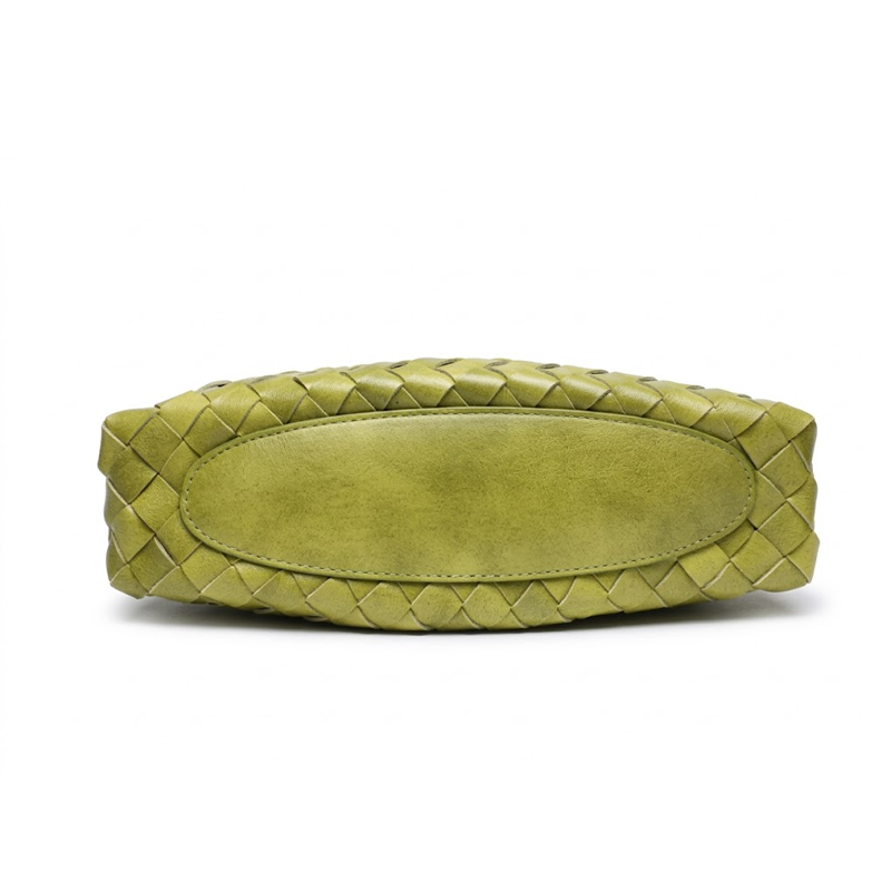 THE ADAPTABLE BASKET TOTE