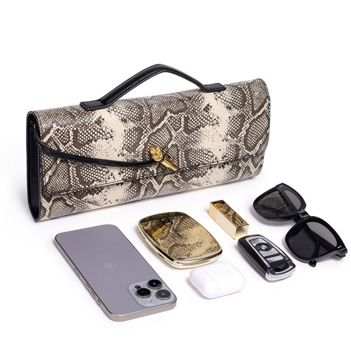 THE KNOT FLAP CLUTCH - WILD