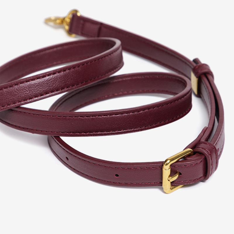THE KNOT FLAP CLUTCH