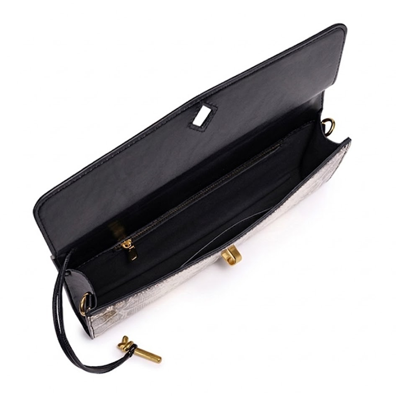 THE KNOT FLAP CLUTCH - WILD