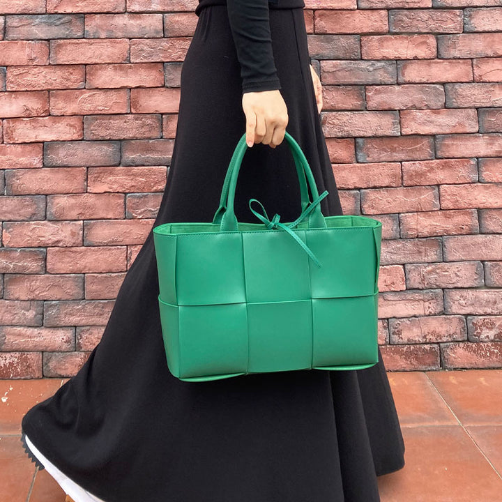 THE SQUARE TOTE