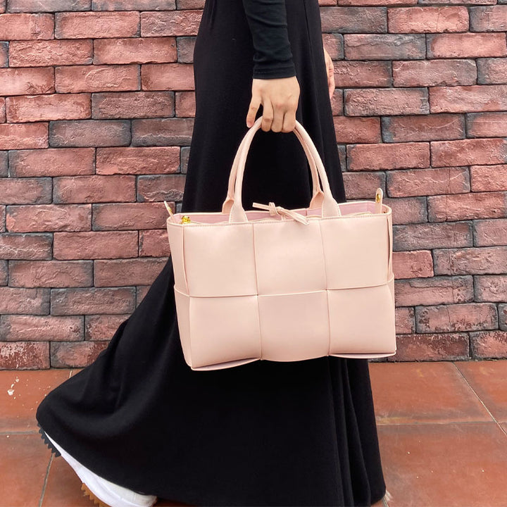 THE SQUARE TOTE