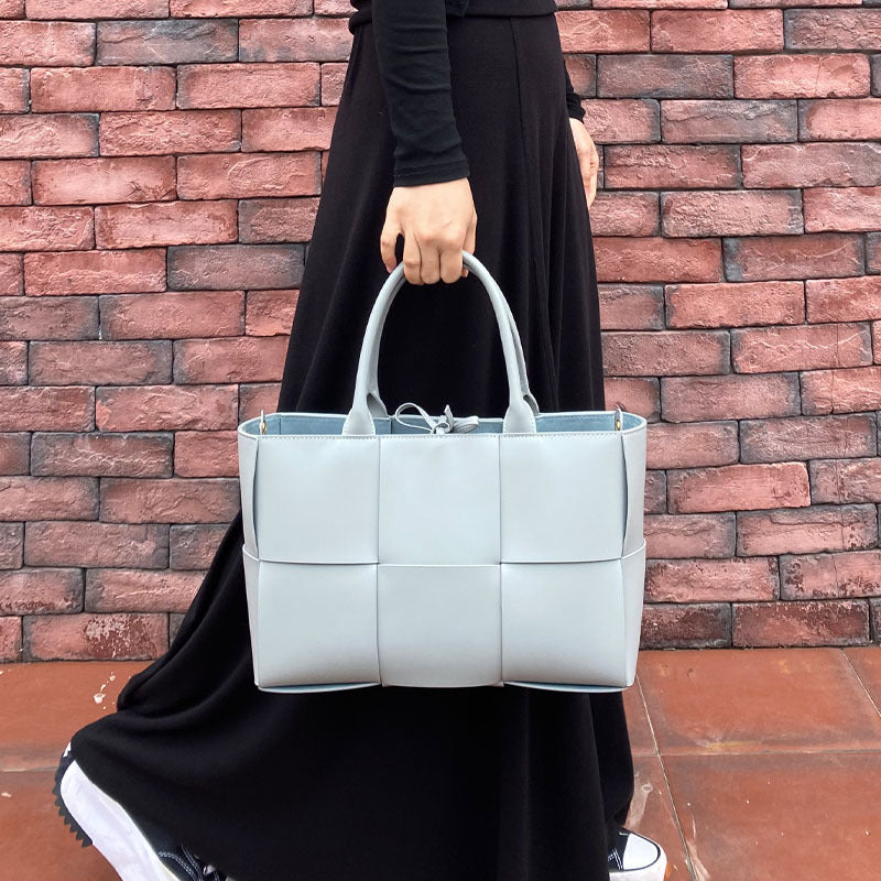 THE SQUARE TOTE