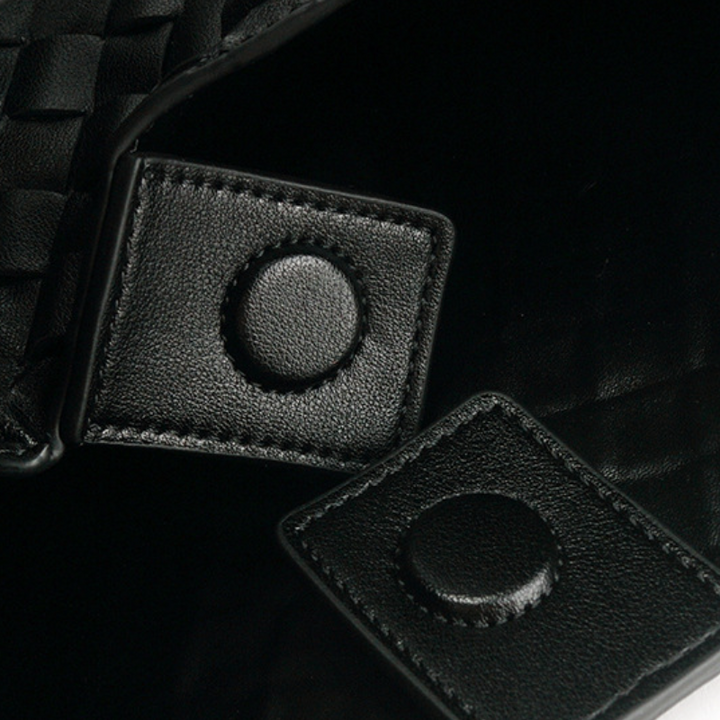 THE REFINED CRESCENT HOBO