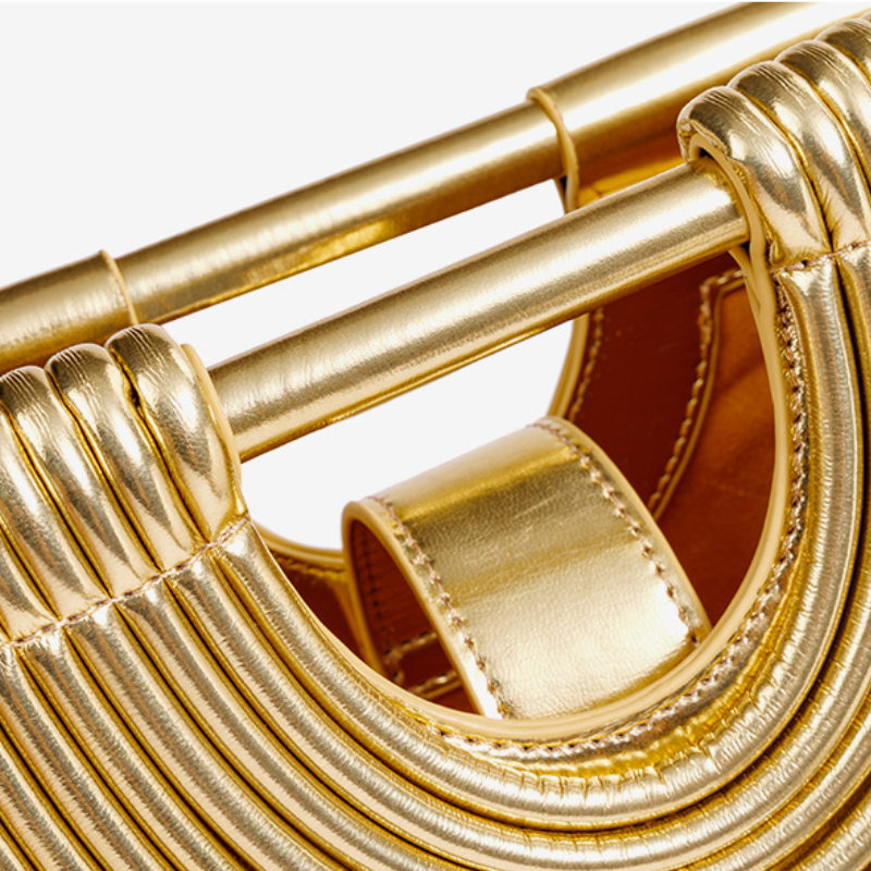 THE RADIAL PLEAT ARCHITECTURAL CLUTCH