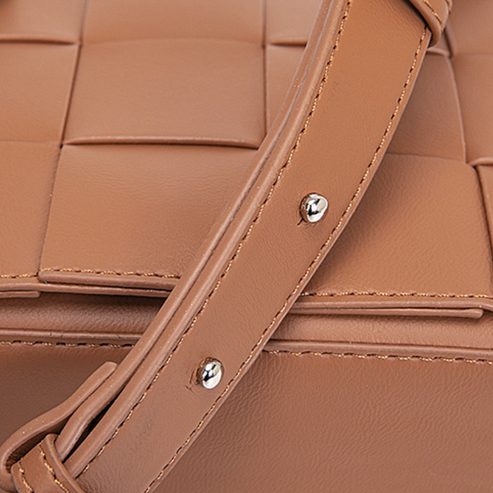 THE CASSETTE CROSSBODY