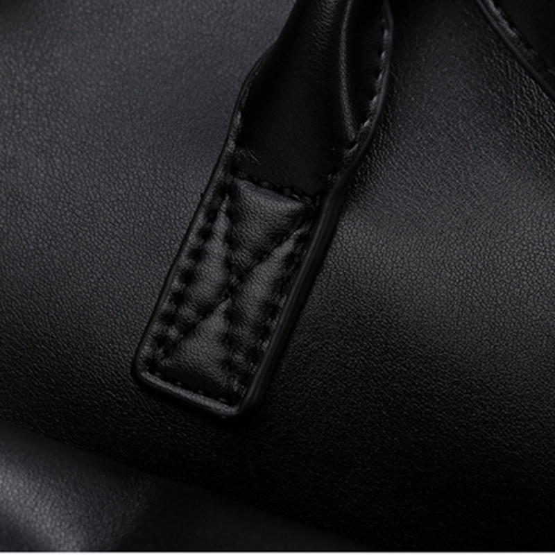 THE MULTI-POCKET DECONSTRUCTED TOTE