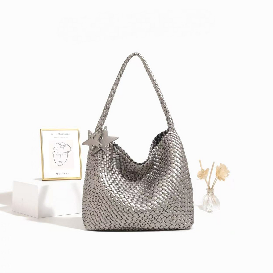 THE STAR VOLUME TOTE